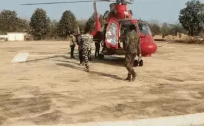 नक्सल प्रभावित क्षेत्र में छात्रों के लिए परीक्षा केंद्र स्थापित, हेलीकॉप्टर से भेजे गए प्रश्न पत्र