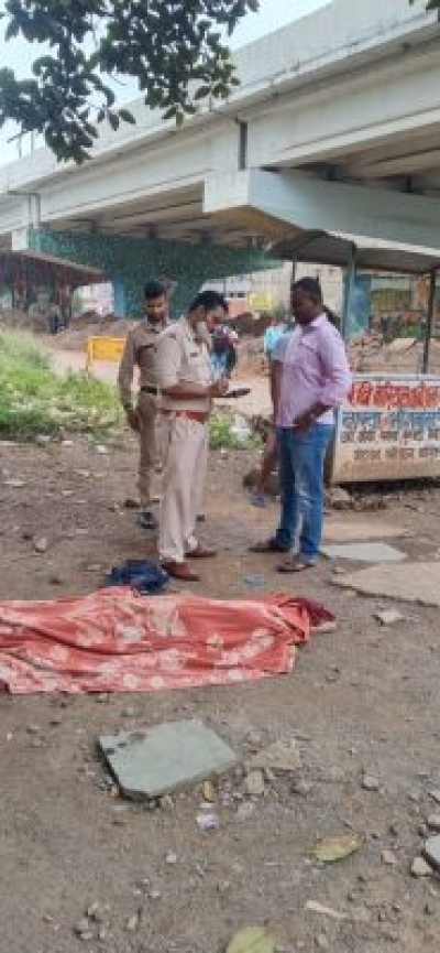 रायपुर : पंडरी ओवरब्रिज के पास मिला युवक का शव, पुलिस जांच में जुटी