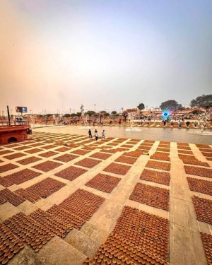 राम मंदिर प्राण प्रतिष्ठा के दिन दिवाली जैसा माहौल, दीयों की मांग में भारी उछाल...