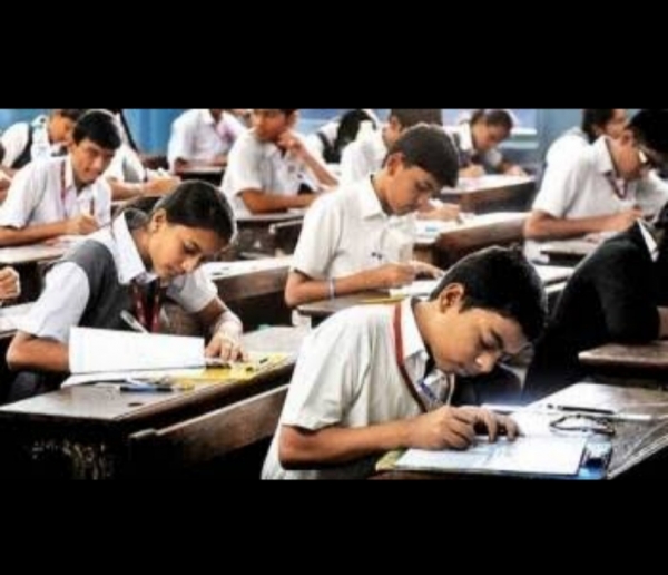 CBSE Board Exam 2022 : छत्तीसगढ़ में ऑफलाइन मोड में कल से शुरू होगी 10वीं और 12वीं की परीक्षाएं, गाइडलाइन में हुआ बदलाव