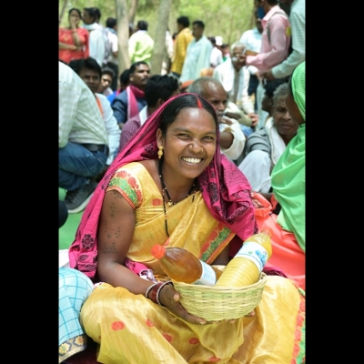 एक नजर छत्तीसगढ़ की आत्मनिर्भर महिलाओं पर : गांव की रहने वाली शांति अब है लखपति, दो साल में ही कमाए साढ़े चार लाख रूपए