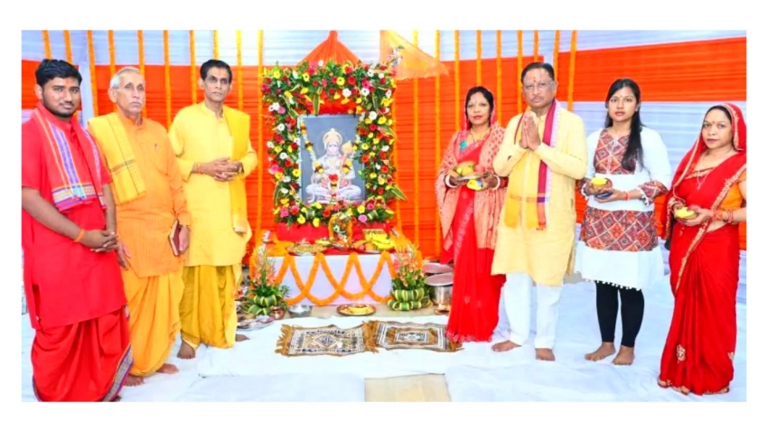 मुख्यमंत्री निवास में हनुमान जयंती पर सीएम विष्णुदेव साय ने की पूजा-अर्चना
