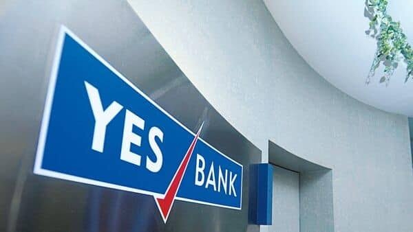 Yes Bank Sale: दिग्गज फाइनेंशियल कंपनी मिजुहो ने यस बैंक में अहम हिस्सेदारी खरीदने की होड़ से बाहर निकलने की योजना बनाई है! अब दो ही दावेदार बचे हैं