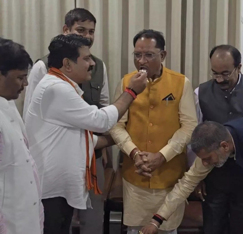 सीएम विष्णुदेव साय ने BJP कार्यालय में मनाया जन्मदिन, कार्यकर्ताओं ने दी बधाई