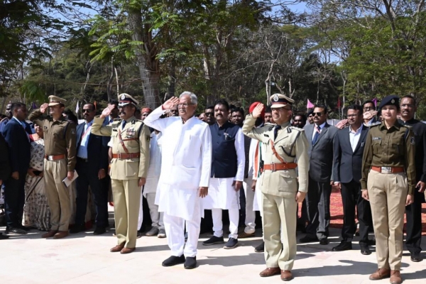 मुख्यमंत्री भूपेश बघेल ने जगदलपुर में &#039;अमर वाटिका&#039; का किया लोकार्पण, शहीद जवानों को अर्पित की श्रद्धांजलि