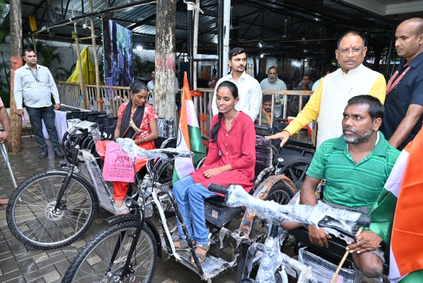 मुख्यमंत्री श्री विष्णु देव साय के जनदर्शन को लेकर लोगों में जबरदस्त उत्साह